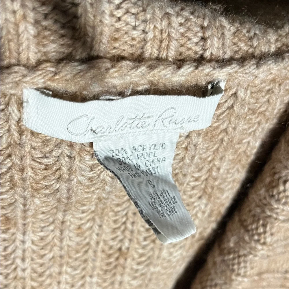 Cozy Charlotte Russe Tan and Cream Marled Women's Sweater - Picture 2 of 9